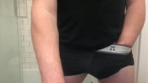 lvguynextdoor440656 online show from October 27, 9:50 pm