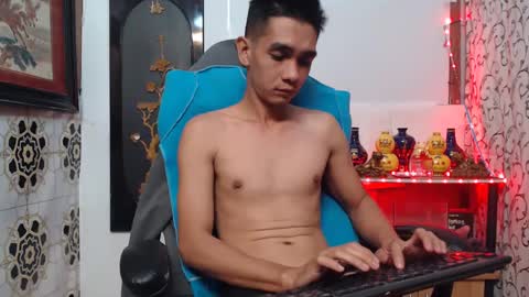 SWEETPINOY online show from December 5, 10:12 pm