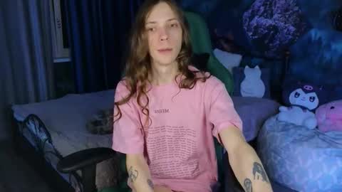 m1shq online show from March 8, 2:04 am