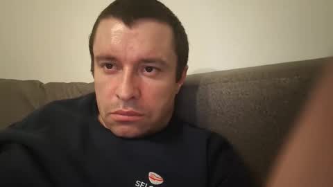 ma747047 online show from March 31, 6:42 pm