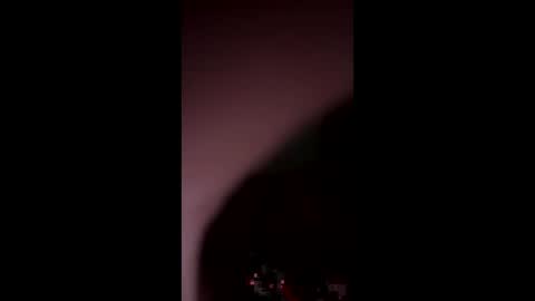 mac402992 online show from October 15, 5:15 am