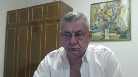 Macho online show from December 3, 10:05 pm