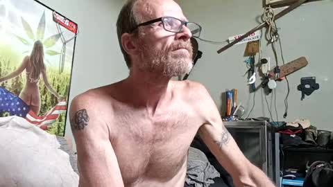 mackdog1369 online show from June 24, 8:44 pm