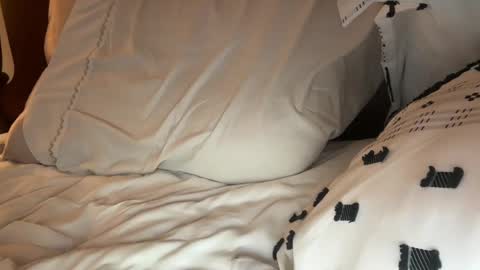 maddaewg101 online show from October 31, 3:19 am