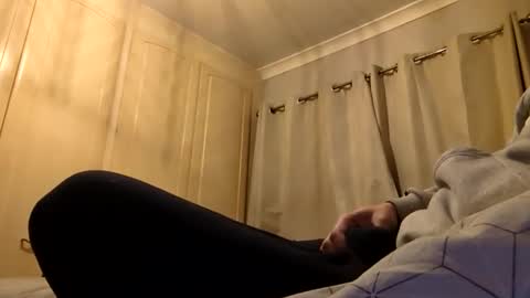 maddogg17 online show from December 19, 9:23 pm