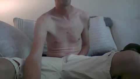 madryan77 online show from April 18, 7:04 pm