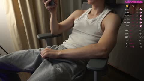 Mike XMaestro 3369 online show from December 18, 4:39 pm