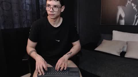 Damian Rivers online show from October 10, 9:39 pm