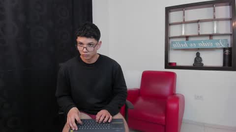 Damian Rivers online show from December 2, 9:59 pm