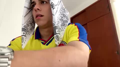 Tony Hoffa online show from January 1, 6:27 pm