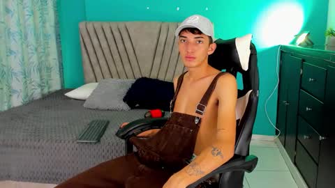 Maikol online show from March 3, 1:51 pm