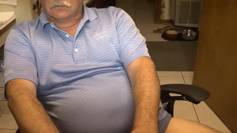 Snapshot of majormike34 chatting on October 26, 5:48 pm majormike34 online show from October 26, 5:48 pm