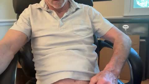 makemegoboing online show from June 8, 5:47 pm