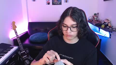 Snapshot of malik_harrison_ chatting on March 5, 6:01 pm Malik  online show from March 5, 6:01 pm