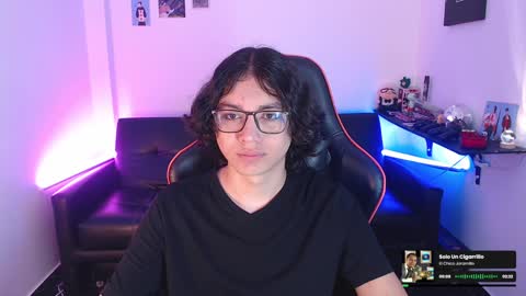 Snapshot of malik_harrison_ chatting on December 4, 1:20 pm Malik  online show from December 4, 1:20 pm