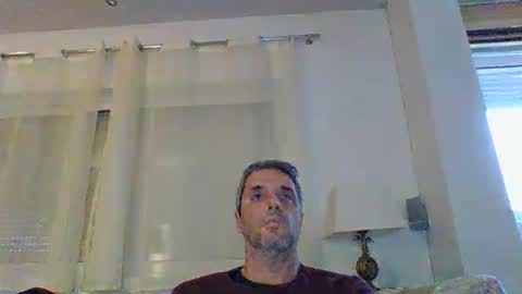 Snapshot of man211172 chatting on January 12, 2:52 pm man211172 online show from January 12, 2:52 pm