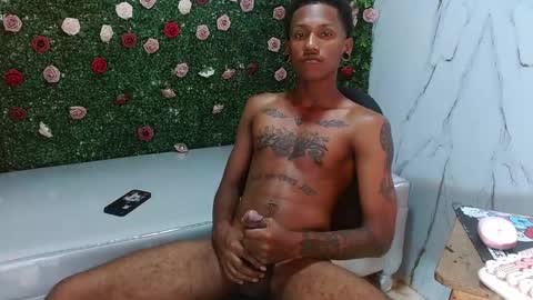 man_san11 online show from February 12, 8:59 pm