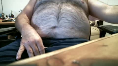 manleg439 online show from December 10, 5:00 pm