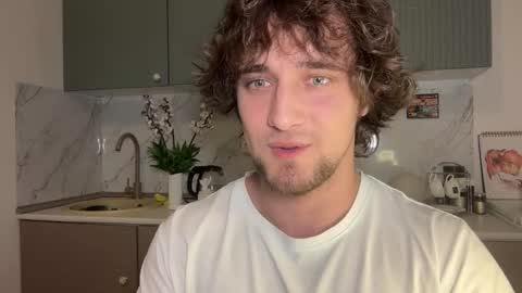 manolein online show from November 6, 7:28 pm