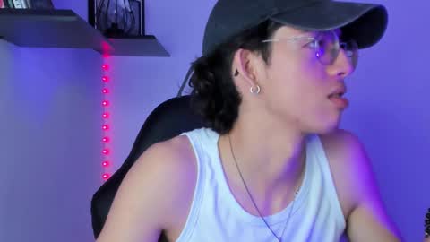 Manuel online show from February 28, 7:56 pm