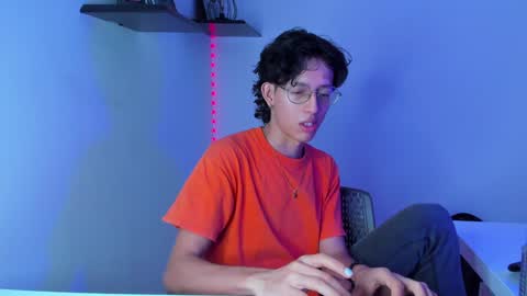 Manuel online show from January 25, 8:00 pm