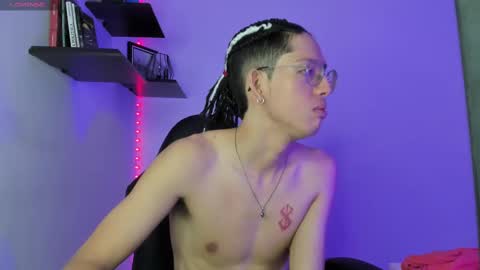 Manuel online show from March 7, 9:27 pm