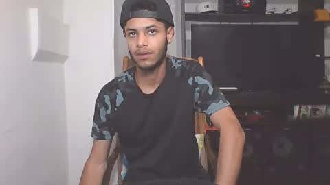 Manuel RL online show from March 1, 6:43 pm