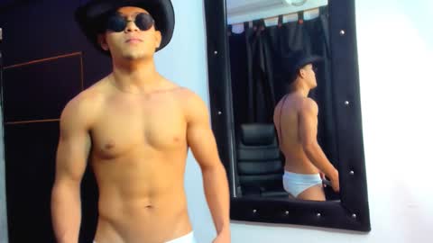 Manuel online show from October 29, 3:42 am