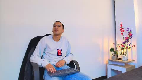 marco_cross online show from June 13, 12:25 pm