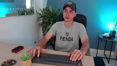 Marcus Hanks online show from March 1, 4:47 am