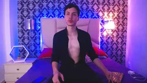 Marcus Hanks online show from February 26, 5:31 am