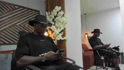 Marcusssss online show from November 8, 12:30 pm