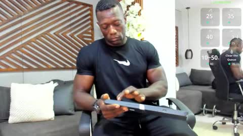 Marcusssss online show from November 18, 11:36 am