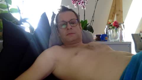 Little Mark online show from March 11, 7:48 am