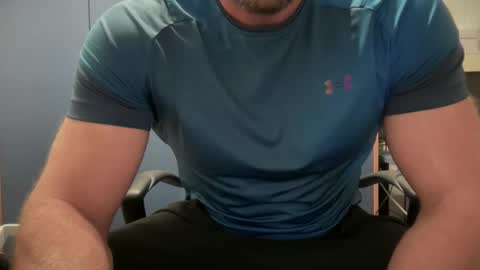 mark9222222 online show from May 6, 7:36 pm