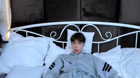 Mark online show from November 16, 3:03 pm