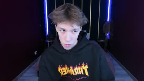 Mark online show from December 16, 9:00 pm