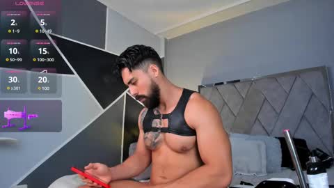 Snapshot of mark_broown_ chatting on March 1, 5:16 pm mark_broown_ online show from March 1, 5:16 pm