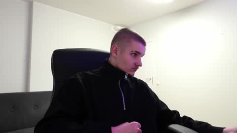 MARK KARSON online show from January 18, 1:13 pm