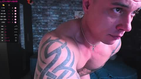 Mark online show from October 23, 5:11 am