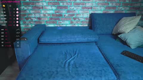 Mark online show from February 11, 11:01 pm