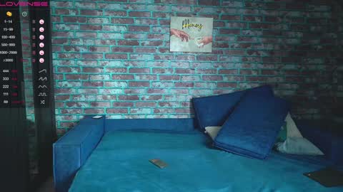 Mark online show from December 24, 2:32 am