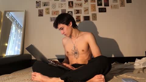 Snapshot of mark_romal chatting on October 22, 9:46 am Mark online show from October 22, 9:46 am