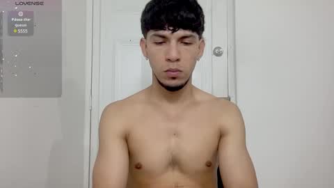 MODEL Mark Rut online show from February 14, 12:30 am