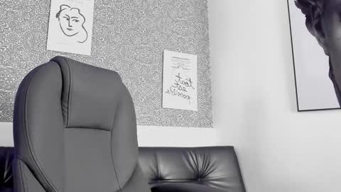 Mark online show from February 18, 8:12 am