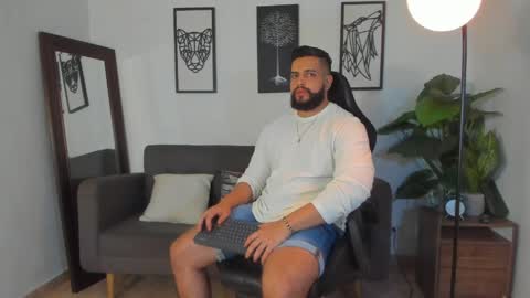 mark_x23 online show from April 7, 4:56 am