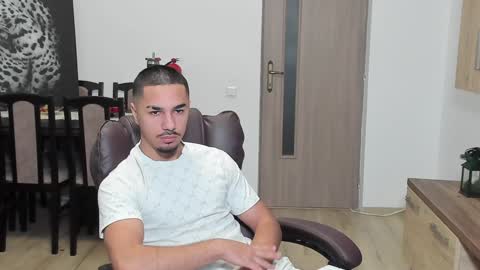 Tison online show from December 17, 4:56 am