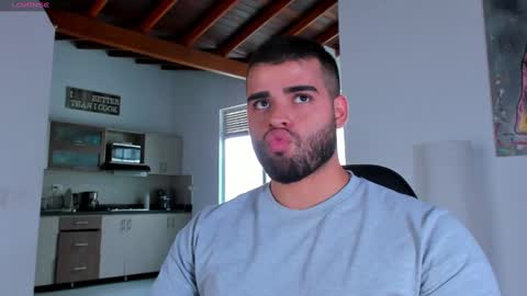 markus_tyler online show from September 16, 9:04 pm