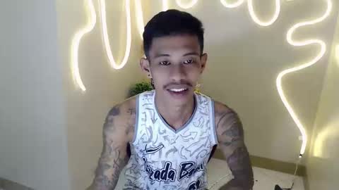 marlmoreno10 online show from January 10, 7:56 am