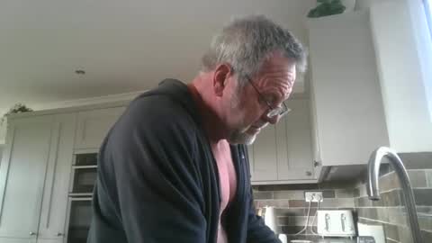 martinrgbxxxx online show from June 9, 8:05 am